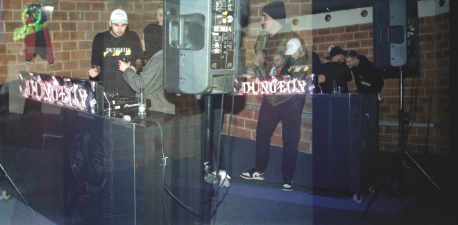 33 VOODOO808, DUNGEON, Stolárna, Fizzy